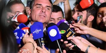 Brasilien: Ermittlungen gegen Flávio Bolsonaro kurz vor Präsidentschaftswahl