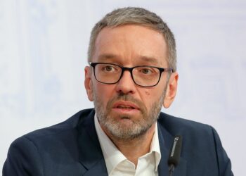 FPÖ plötzlich gegen Massenabschiebungen?