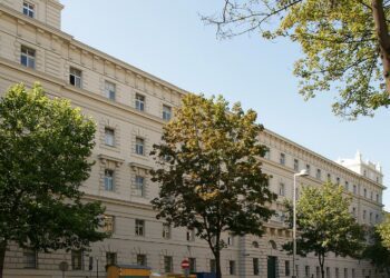 Gewerkschaft prangert Zustände in Österreichs größter Justizanstalt an