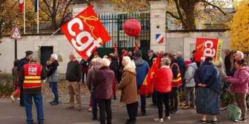Frankreich: Festnahmen bei Protesten an Schulen