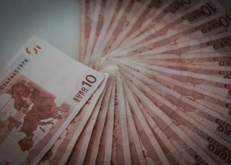 Wörter, die uns die Welt erzählen (10): Zinsen – Wenn Geld scheinbar arbeitet