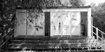 Fehlende WCs verzögern Beatpatrol-Festival um mehrere Stunden