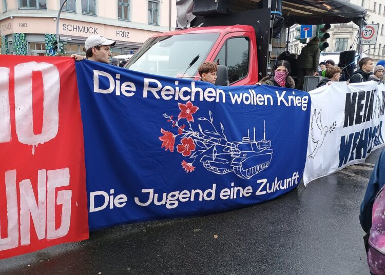 Schulstreik in Deutschland: „Die Reichen wollen Krieg, die Jugend eine Zukunft“