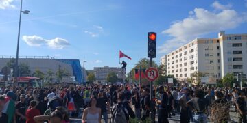 Frankreich: Jugend gegen Kriegswirtschaft