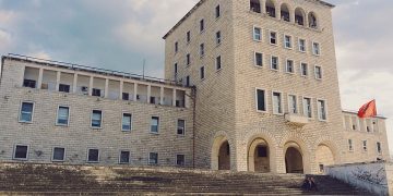 Albanien: Jugend gegen die amtierende Regierung