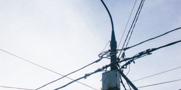 Stromnetzentgelte ab 2027: Der Feierabend wird zum Luxus – die Bevölkerung soll sich dem Stromnetz anpassen